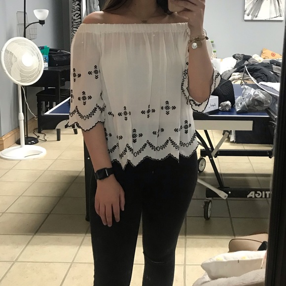 Vestique Top - Picture 2 of 3